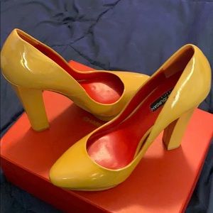 SEXY Deadstock CHARLES JOURDAN Nude Patent Leather 5” Heel Platform Pumps US 7.5